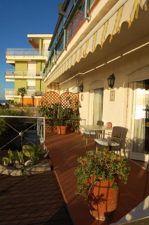 Villa Rita Sanremo Quarto foto